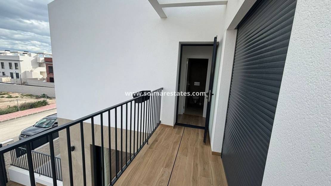 4 chambre Villa/Maison à vendre à Ciudad Quesada avec piscine - 525 000 € (Ref: 9553247)