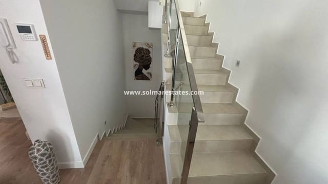 4 chambre Villa/Maison à vendre à Ciudad Quesada, Rojales avec piscine - 525 000 € (Ref: 9553247)