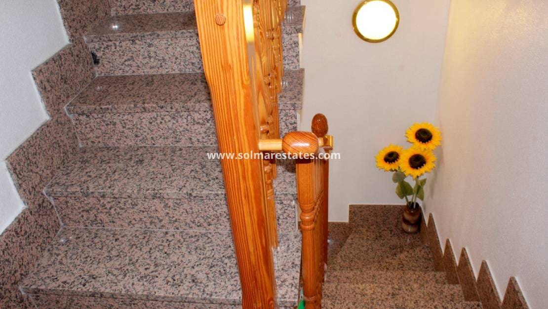 4 slaapkamer Halfvrijstaande villa te koop in Torre de la Horadada - € 272.000 (Ref: 9559473)