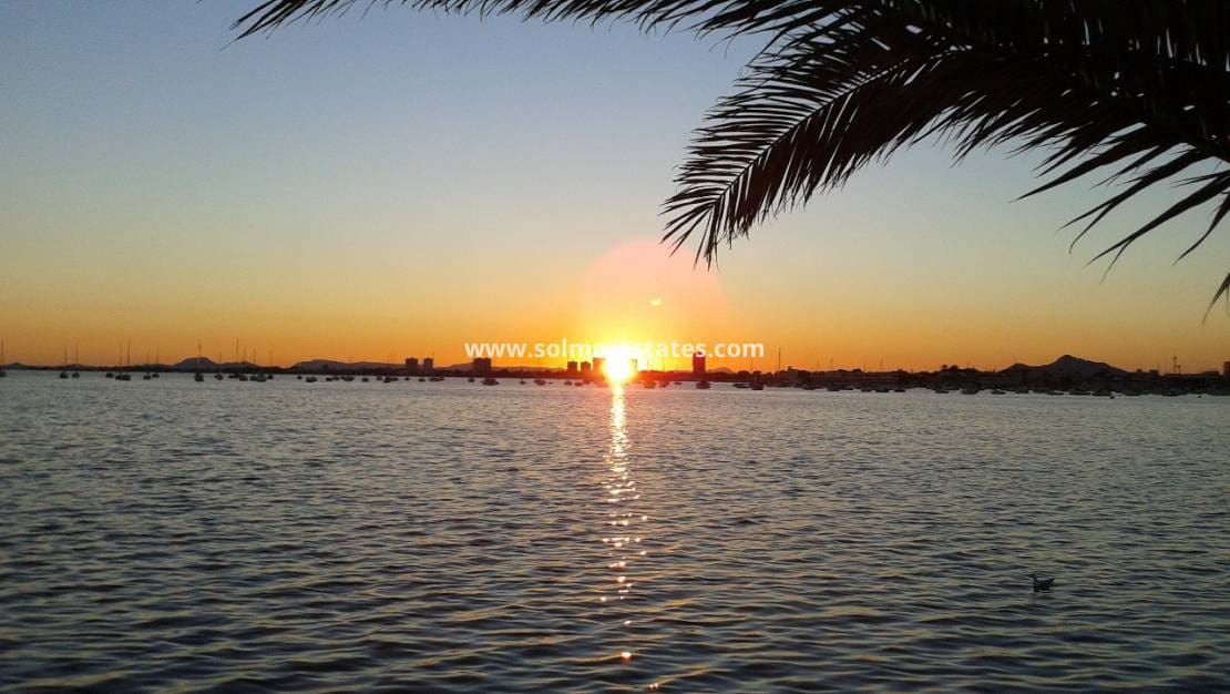 4 slaapkamer Halfvrijstaande villa te koop in Torre de la Horadada - € 272.000 (Ref: 9559473)