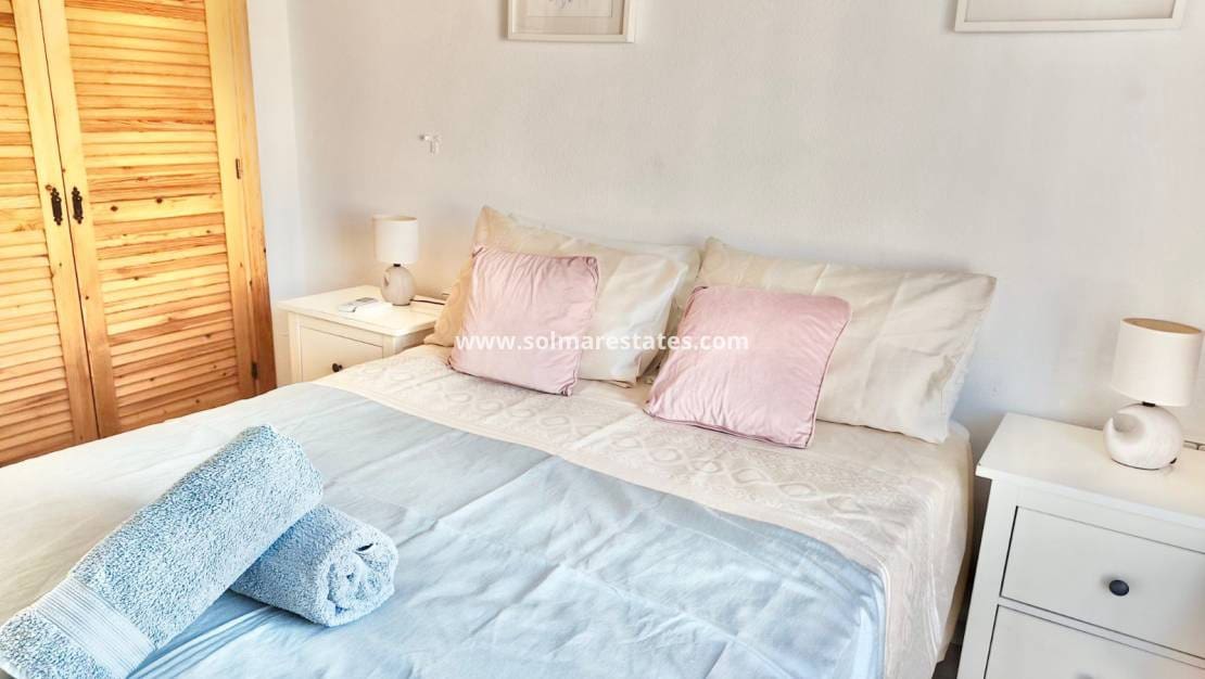 2 sovrum Lägenhet till salu i Villamartin med pool - 175 000 € (Ref: 9562210)
