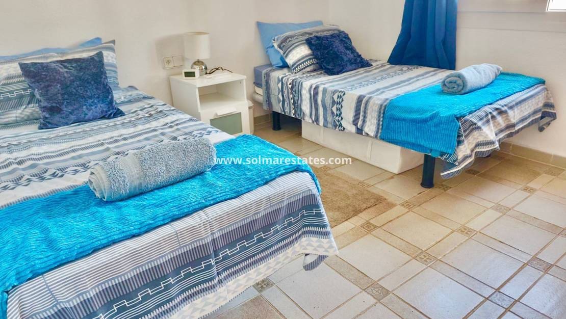 2 sovrum Lägenhet till salu i Villamartin med pool - 175 000 € (Ref: 9562210)