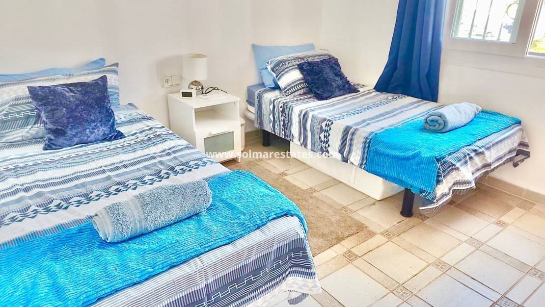 2 sovrum Lägenhet till salu i Villamartin med pool - 175 000 € (Ref: 9562210)