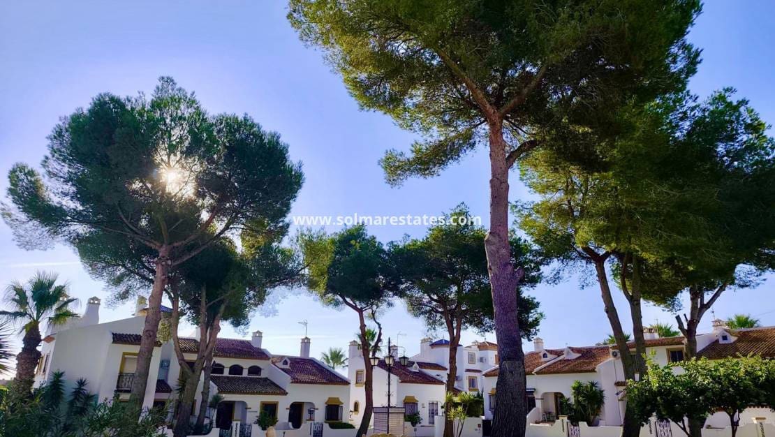 2 sovrum Lägenhet till salu i Villamartin med pool - 175 000 € (Ref: 9562210)