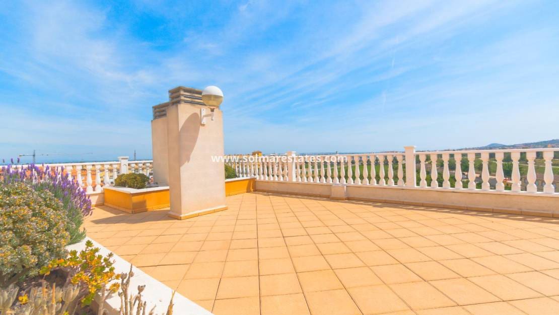 2 Zimmer Apartment zu verkaufen in Formentera del Segura mit Pool - 109.950 € (Ref: 9562554)