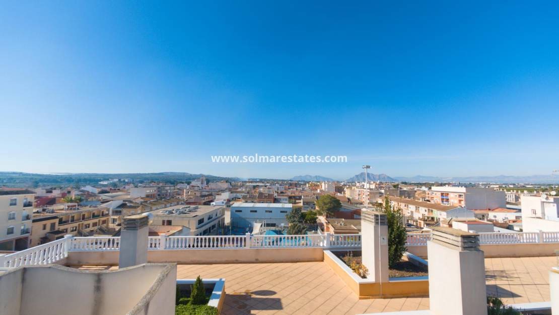 2 Zimmer Apartment zu verkaufen in Formentera del Segura mit Pool - 109.950 € (Ref: 9562554)