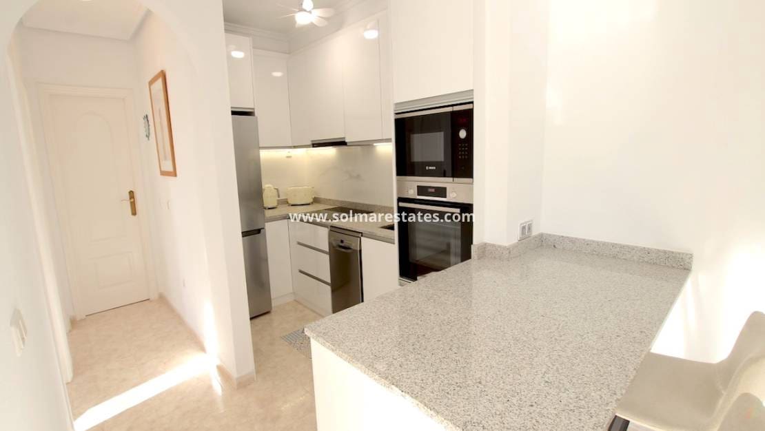 2 Zimmer Apartment zu verkaufen in Ciudad Quesada mit Pool - 139.950 € (Ref: 9562555)