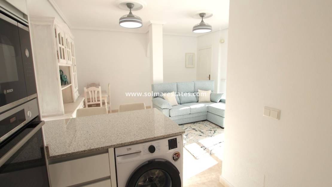 2 Zimmer Apartment zu verkaufen in Ciudad Quesada mit Pool - 139.950 € (Ref: 9562555)