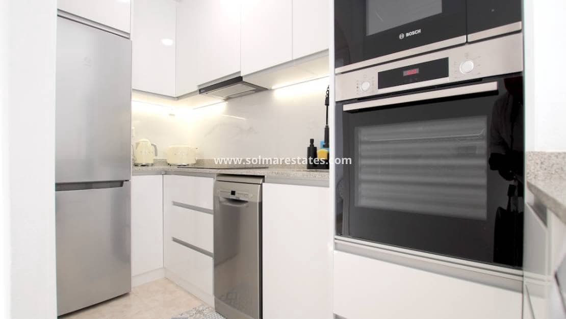 2 Zimmer Apartment zu verkaufen in Ciudad Quesada mit Pool - 139.950 € (Ref: 9562555)