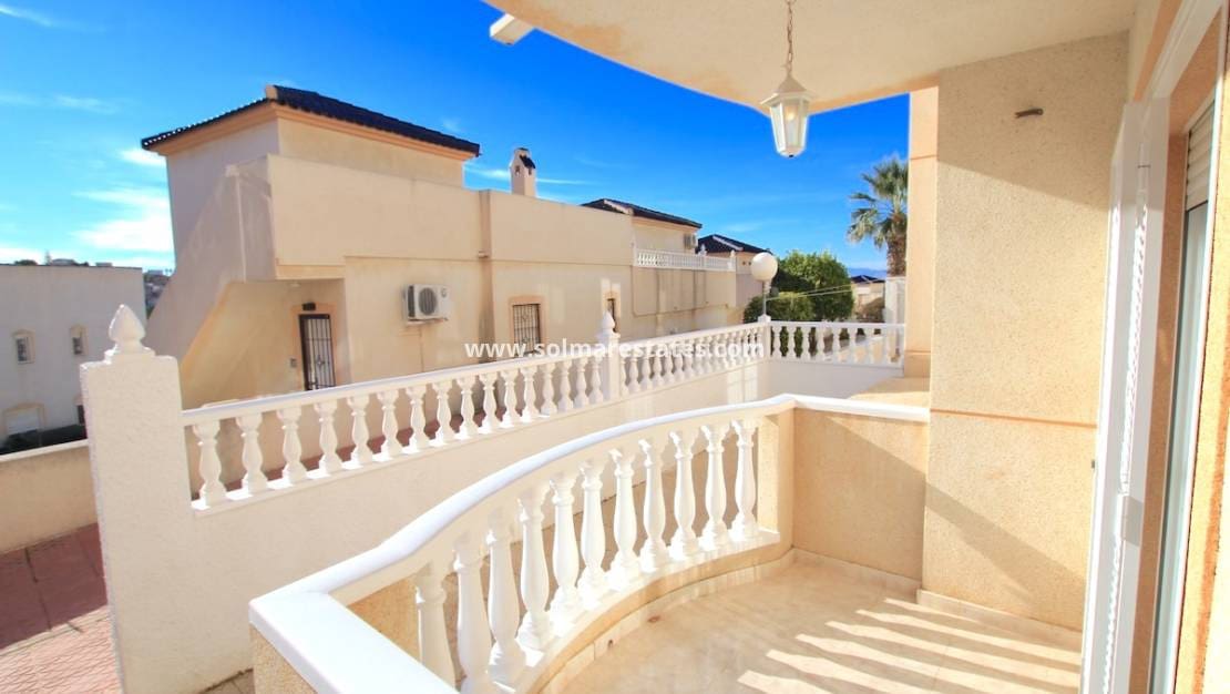 2 Zimmer Apartment zu verkaufen in Ciudad Quesada mit Pool - 139.950 € (Ref: 9562555)