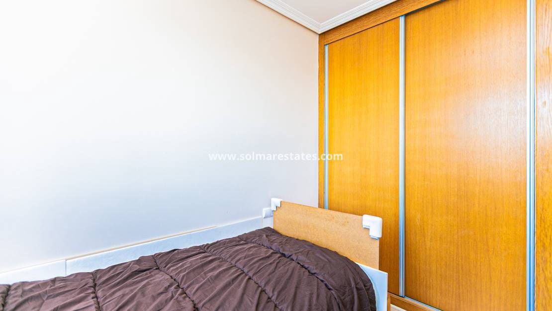 2 chambre Appartement à vendre à Cabo Roig avec piscine - 174 900 € (Ref: 9562556)