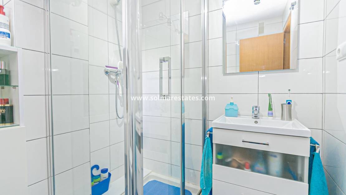 2 chambre Appartement à vendre à Cabo Roig avec piscine - 174 900 € (Ref: 9562556)