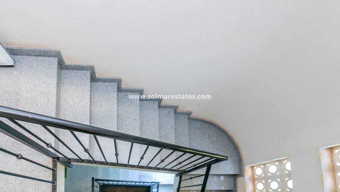 2 chambre Appartement à vendre à Cabo Roig avec piscine - 174 900 € (Ref: 9562556)