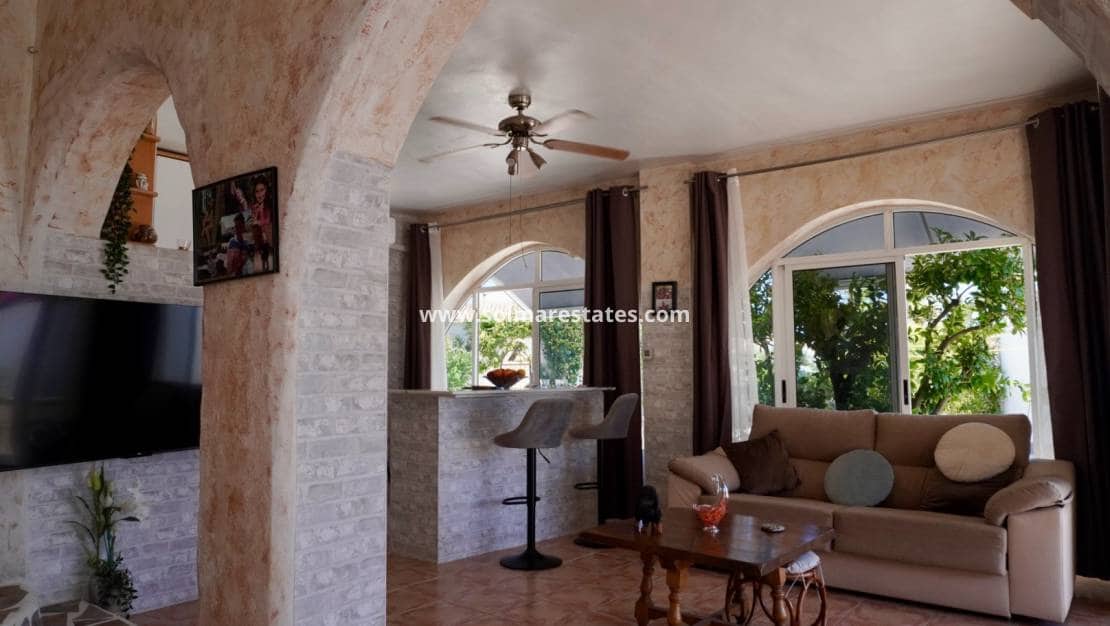 5 Zimmer Villa zu verkaufen in Ciudad Quesada mit Pool - 420.000 € (Ref: 9562557)