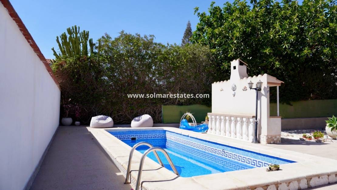 5 Zimmer Villa zu verkaufen in Ciudad Quesada mit Pool - 420.000 € (Ref: 9562557)