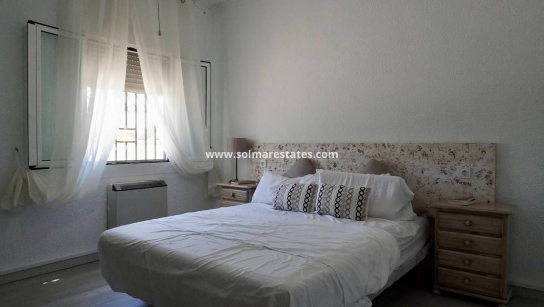 5 Zimmer Villa zu verkaufen in Ciudad Quesada mit Pool - 420.000 € (Ref: 9562557)