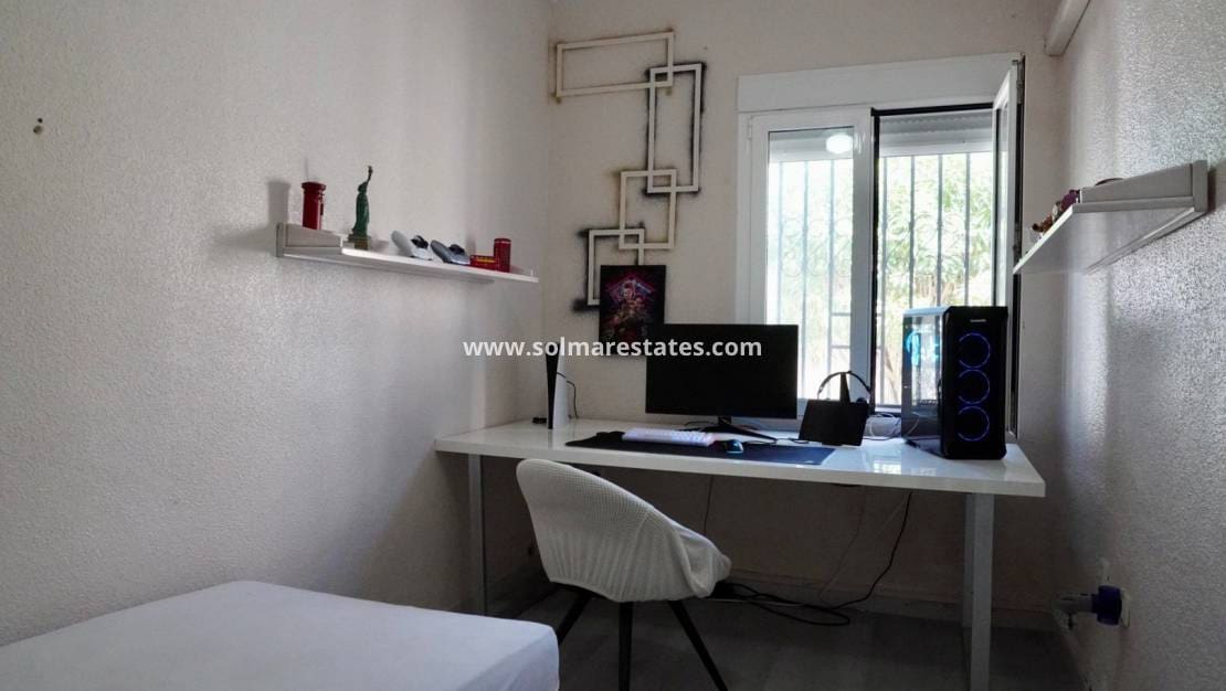 5 Zimmer Villa zu verkaufen in Ciudad Quesada mit Pool - 420.000 € (Ref: 9562557)