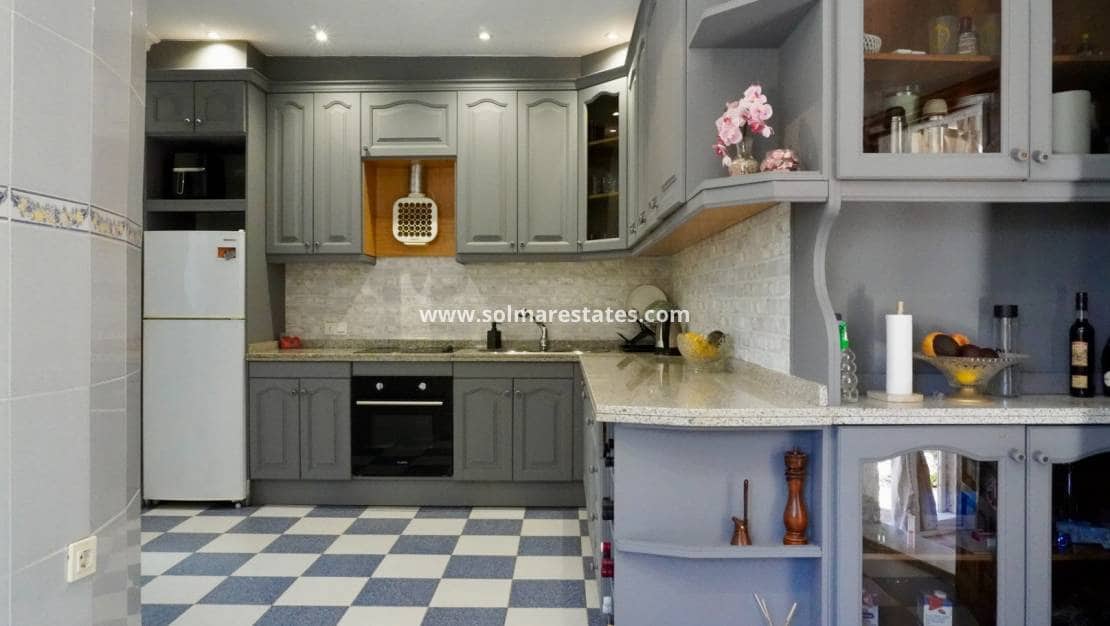 5 Zimmer Villa zu verkaufen in Ciudad Quesada mit Pool - 420.000 € (Ref: 9562557)