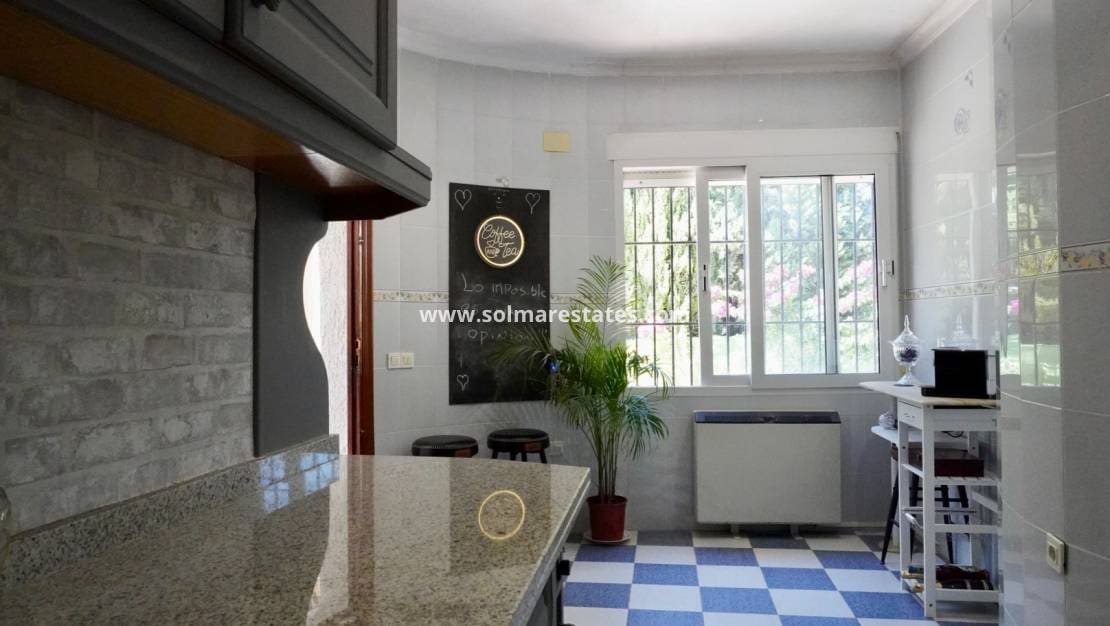 5 Zimmer Villa zu verkaufen in Ciudad Quesada mit Pool - 420.000 € (Ref: 9562557)