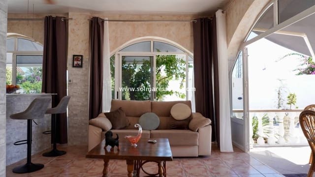 5 Zimmer Villa zu verkaufen in Ciudad Quesada, Rojales mit Pool - 420.000 € (Ref: 9562557)