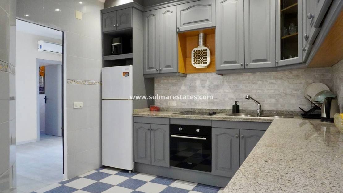 5 Zimmer Villa zu verkaufen in Ciudad Quesada mit Pool - 420.000 € (Ref: 9562557)