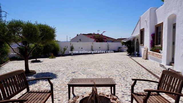 5 Zimmer Villa zu verkaufen in Ciudad Quesada, Rojales mit Pool - 420.000 € (Ref: 9562557)