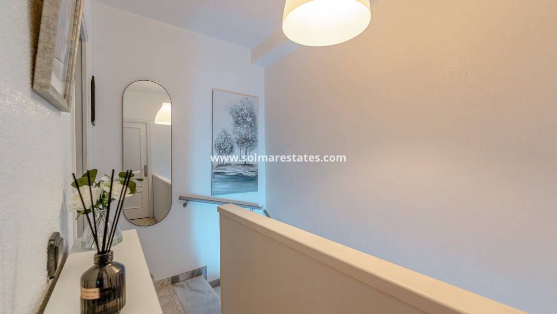 2 sypialnia Dom na sprzedaż w Playa Flamenca z basenem - 199 900 € (Ref: 9566737)