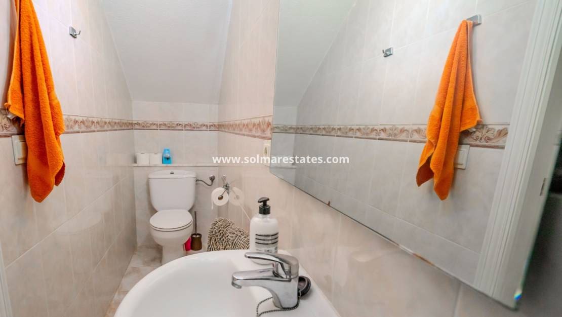 3 sovrum Semi-fristående Villa till salu i Benimar med pool - 249 950 € (Ref: 9566738)