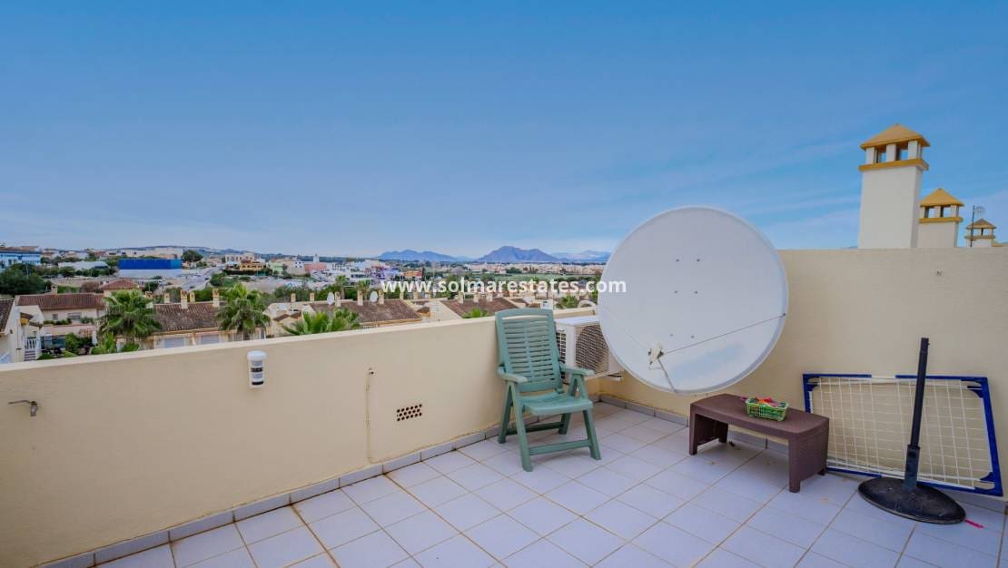 3 sovrum Semi-fristående Villa till salu i Benimar med pool - 249 950 € (Ref: 9566738)