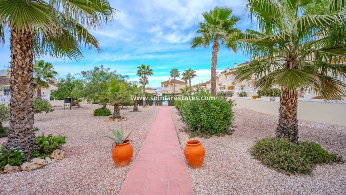 3 sovrum Semi-fristående Villa till salu i Benimar med pool - 249 950 € (Ref: 9566738)