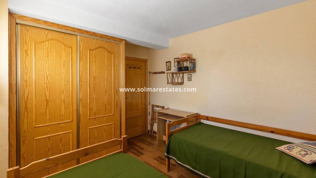 2 soverom Leilighet til salgs i Guardamar del Segura - € 135 000 (Ref: 9569937)
