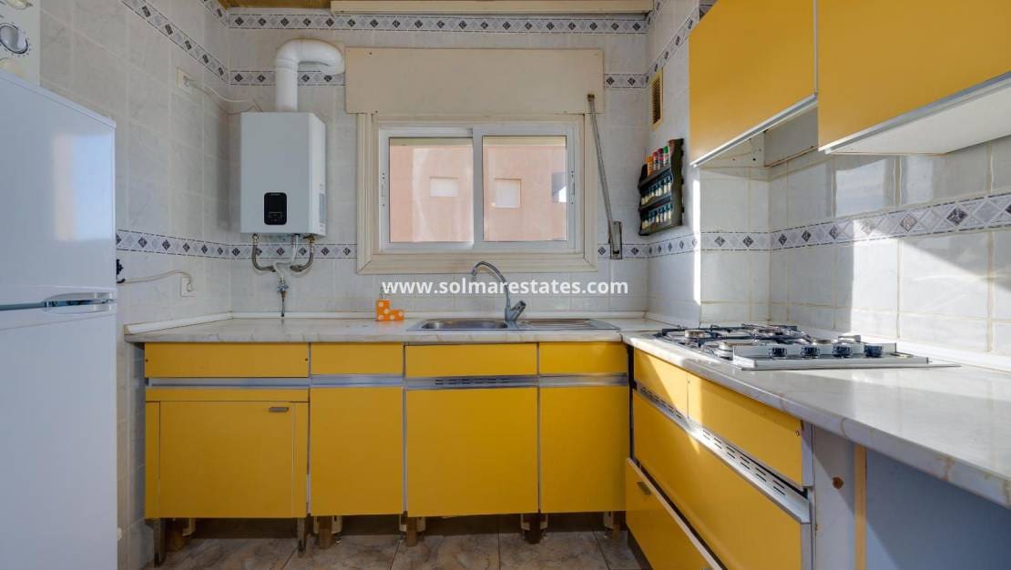 2 soverom Leilighet til salgs i Guardamar del Segura - € 155 000 (Ref: 9569938)