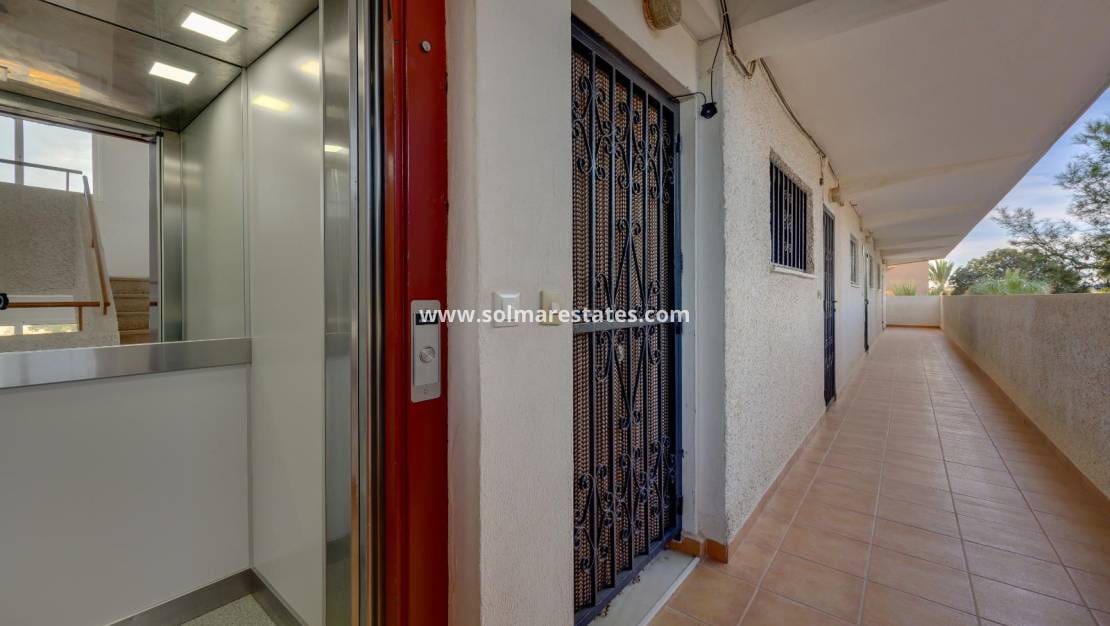 2 soverom Leilighet til salgs i Guardamar del Segura - € 155 000 (Ref: 9569938)