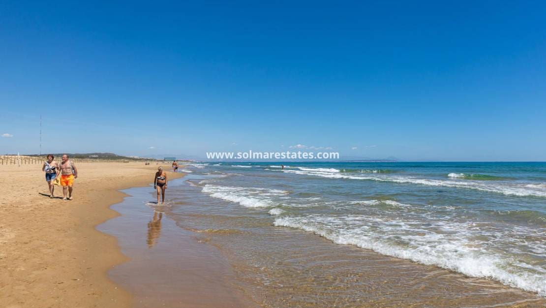 2 soverom Leilighet til salgs i Guardamar del Segura - € 155 000 (Ref: 9569938)