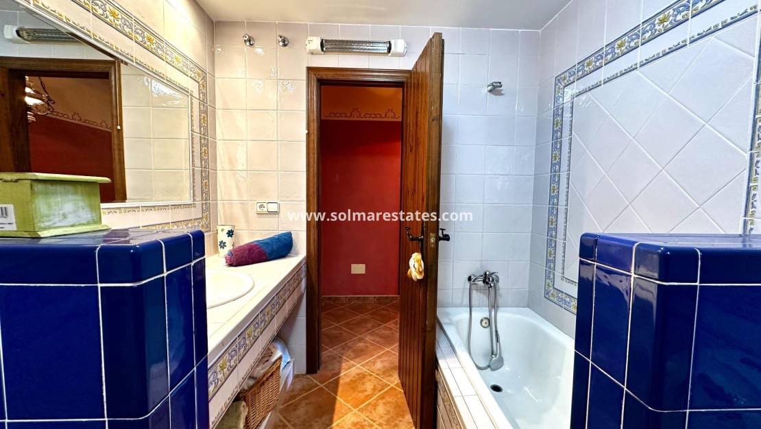 5 slaapkamer Villa te koop in San Miguel de Salinas met zwembad - € 495.000 (Ref: 9569939)