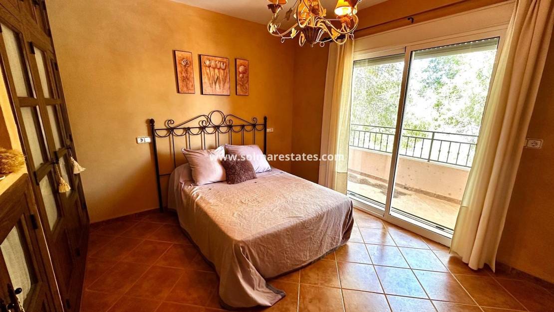 5 slaapkamer Villa te koop in San Miguel de Salinas met zwembad - € 495.000 (Ref: 9569939)