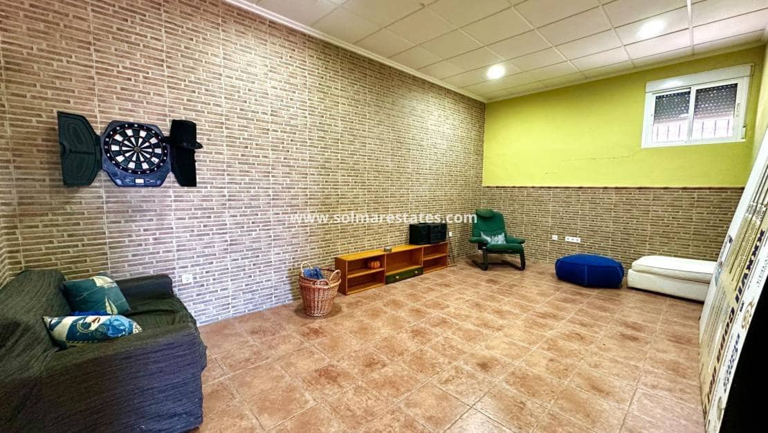 5 slaapkamer Villa te koop in San Miguel de Salinas met zwembad - € 495.000 (Ref: 9569939)