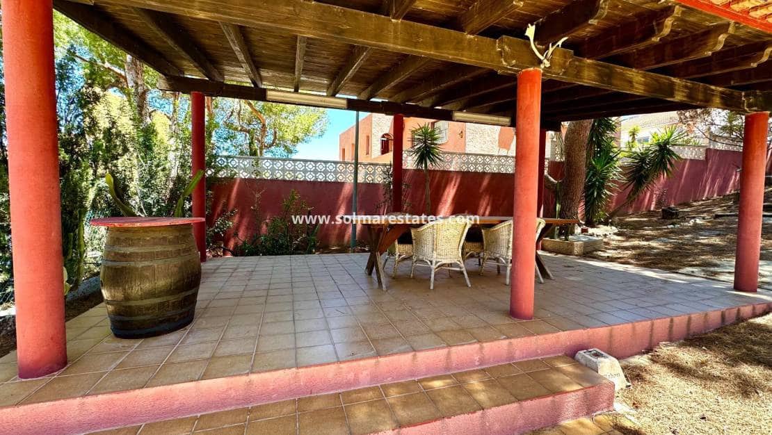 5 slaapkamer Villa te koop in San Miguel de Salinas met zwembad - € 495.000 (Ref: 9569939)