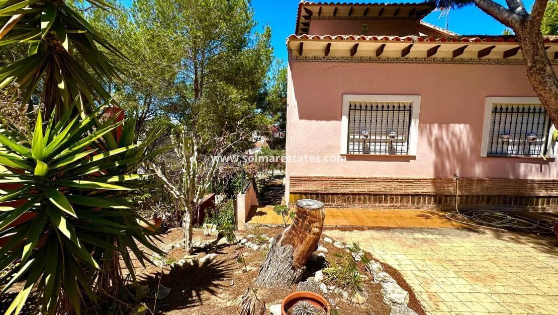 5 slaapkamer Villa te koop in San Miguel de Salinas met zwembad - € 495.000 (Ref: 9569939)