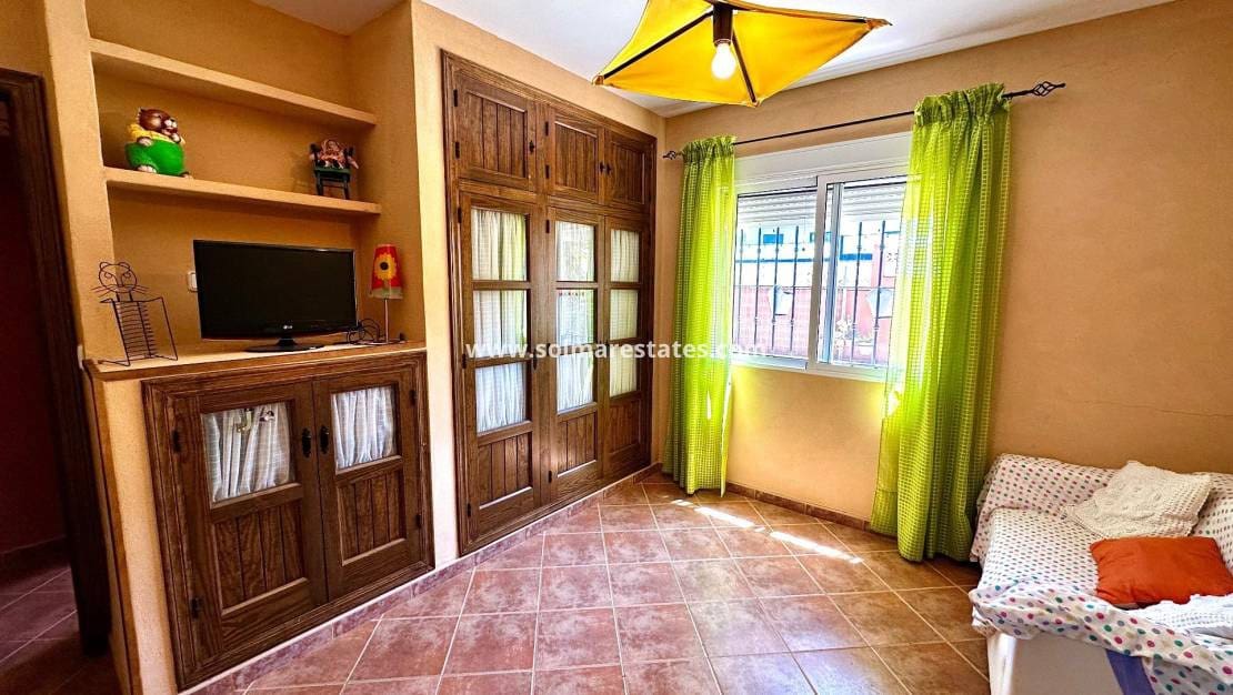 5 slaapkamer Villa te koop in San Miguel de Salinas met zwembad - € 495.000 (Ref: 9569939)