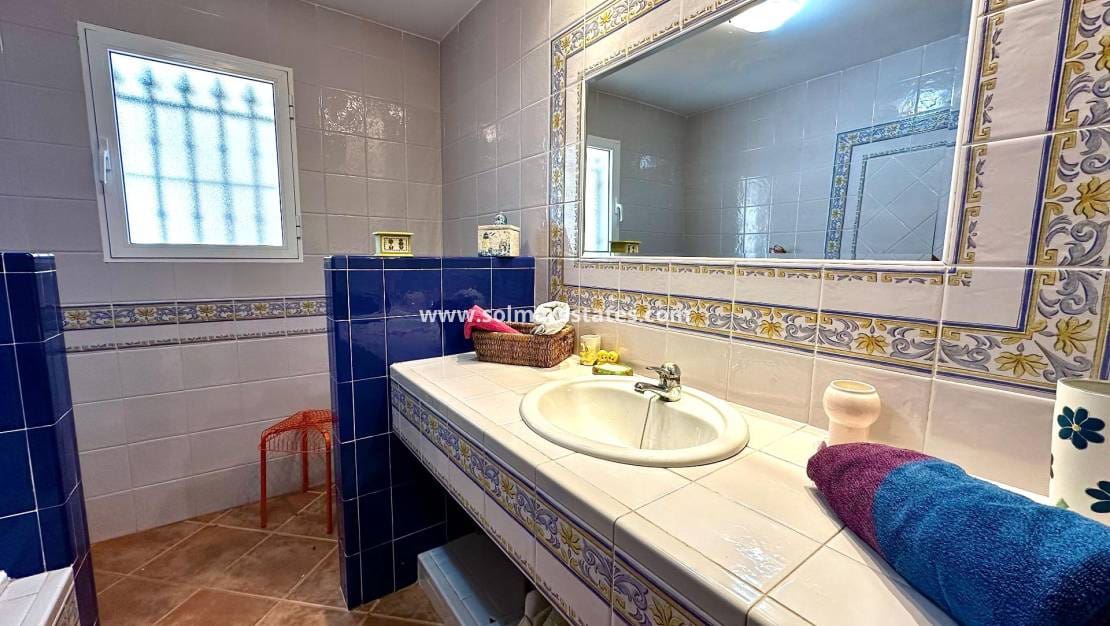 5 slaapkamer Villa te koop in San Miguel de Salinas met zwembad - € 495.000 (Ref: 9569939)