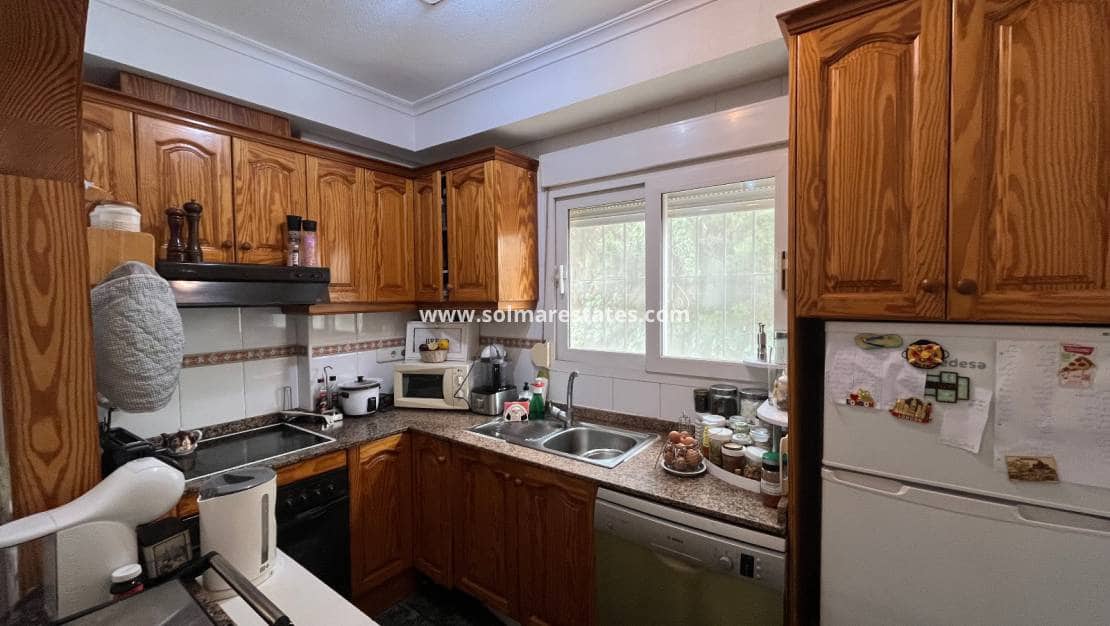 3 soveværelse Semi-Rækkehus til salg i Playa Flamenca med swimmingpool - € 350.000 (Ref: 9569941)