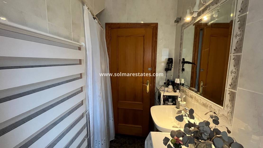 3 soveværelse Semi-Rækkehus til salg i Playa Flamenca med swimmingpool - € 350.000 (Ref: 9569941)