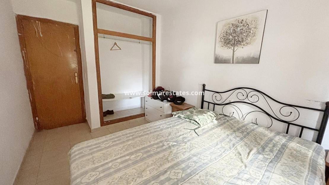 Apartamento de 1 habitación en Los Balcones en venta con piscina - 93.000 € (Ref: 9571596)