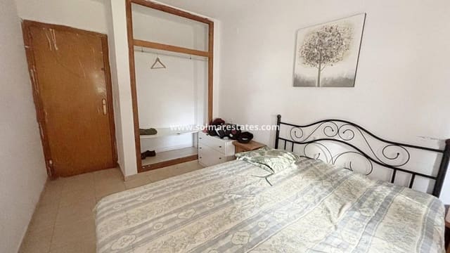 1 soverom Leilighet til salgs i Los Balcones med svømmebasseng - € 93 000 (Ref: 9571596)