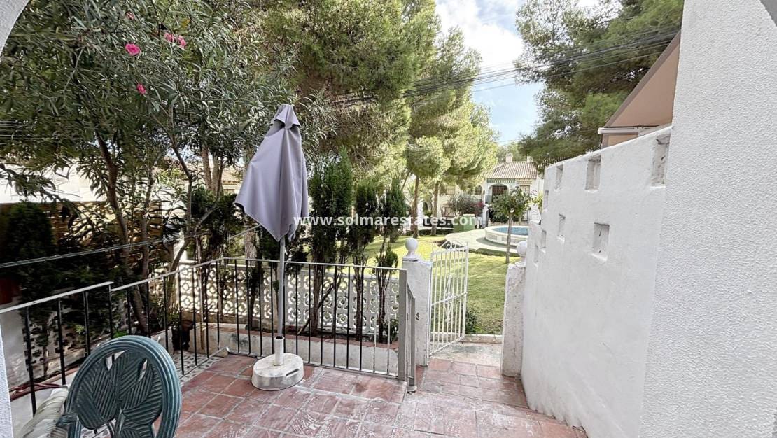 Apartamento de 1 habitación en Los Balcones en venta con piscina - 93.000 € (Ref: 9571596)