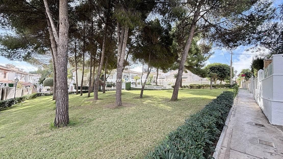 Apartamento de 1 habitación en Los Balcones en venta con piscina - 93.000 € (Ref: 9571596)