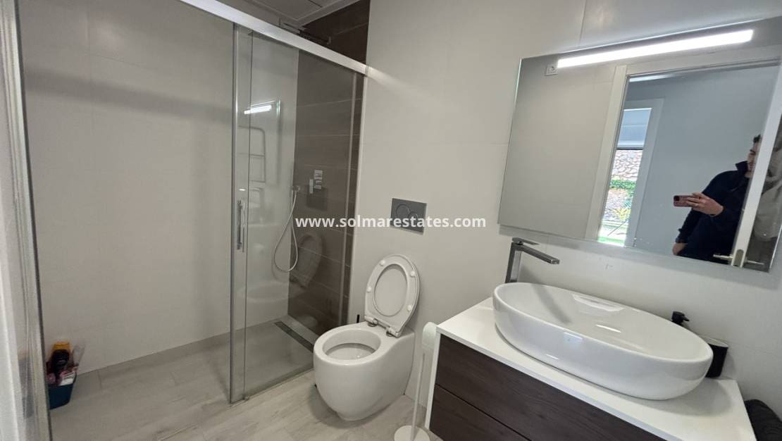 2 sypialnia Apartament na sprzedaż w Villamartin z basenem - 250 000 € (Ref: 9575167)