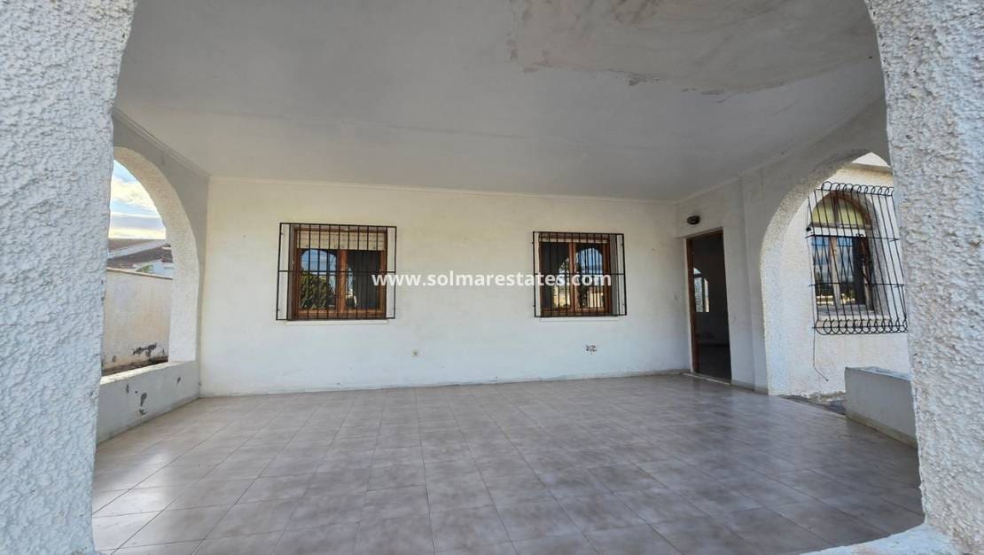 3 slaapkamer Villa te koop in El Chaparral met zwembad - € 330.000 (Ref: 9575169)