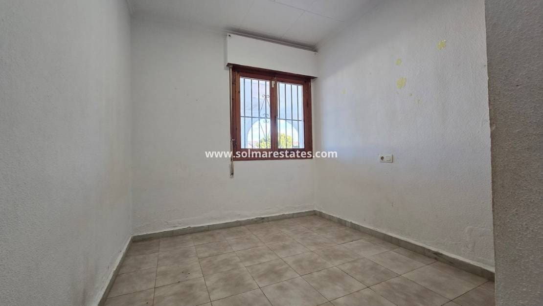 3 slaapkamer Villa te koop in El Chaparral met zwembad - € 330.000 (Ref: 9575169)